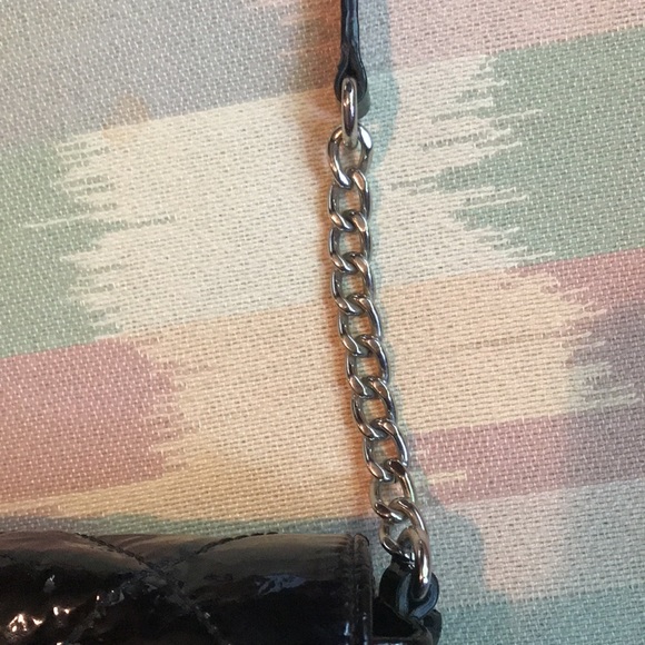 Michael Kors patent leather quilted crossbody bag - Picture 16 of 16